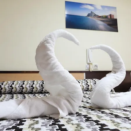 Hotel La Campana La Línea de la Concepción