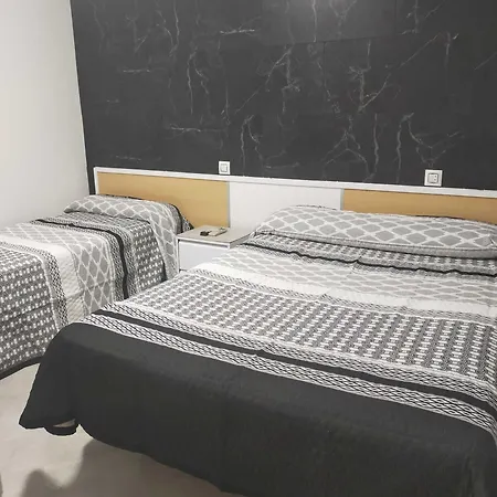 Hotel La Campana La Línea de la Concepción