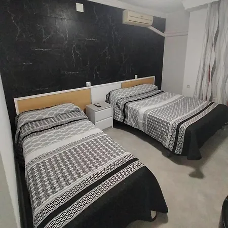 La Campana Hotel *